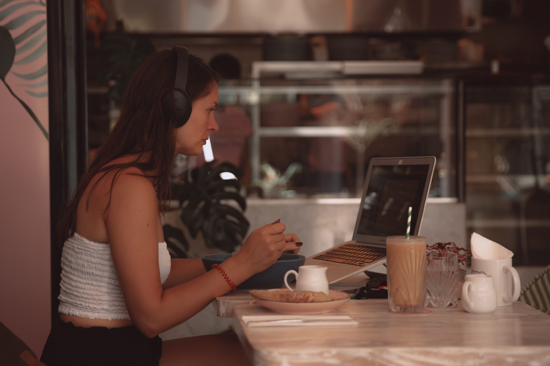 hire a virtual assistant