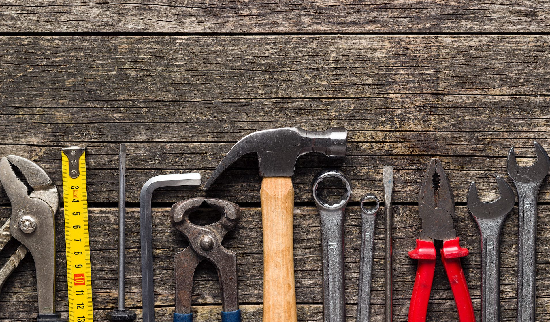 set of tools hand tools for craftsmen 2021 08 26 16 25 02 utc | zindo+co